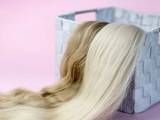 Doczepy Blond: Kompletny Przewodnik po Naturalnych i Sztucznych Włosach