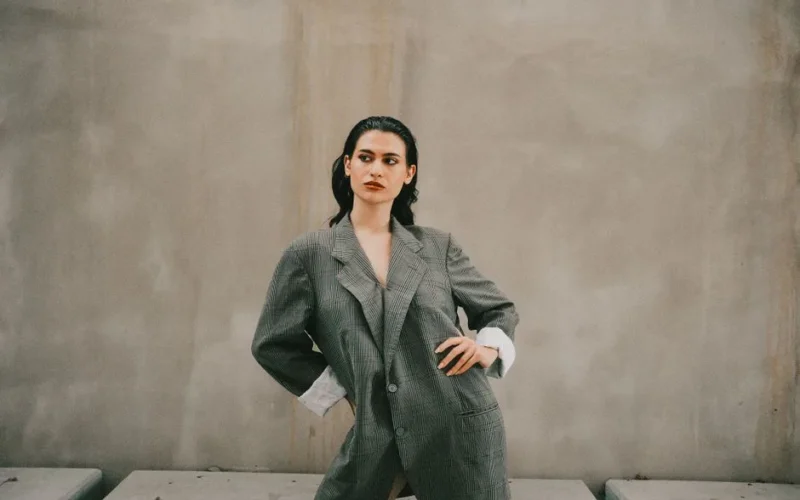 Marynarka oversize do figury gruszki, jabłka i klepsydry