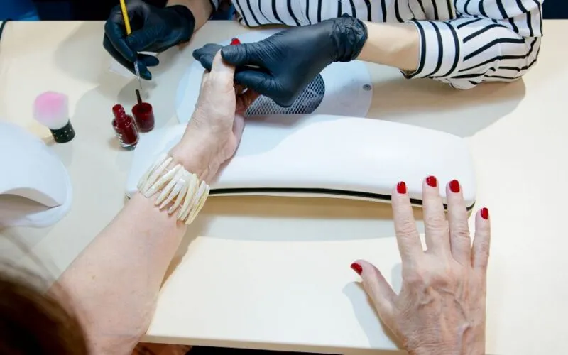 Salon Paznokci: 5 Sekretów Idealnego Manicure, Które Musisz Znać